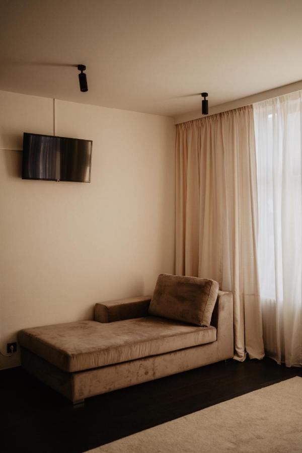 Huize Schaberg Bed and Breakfast Borgloon Esterno foto